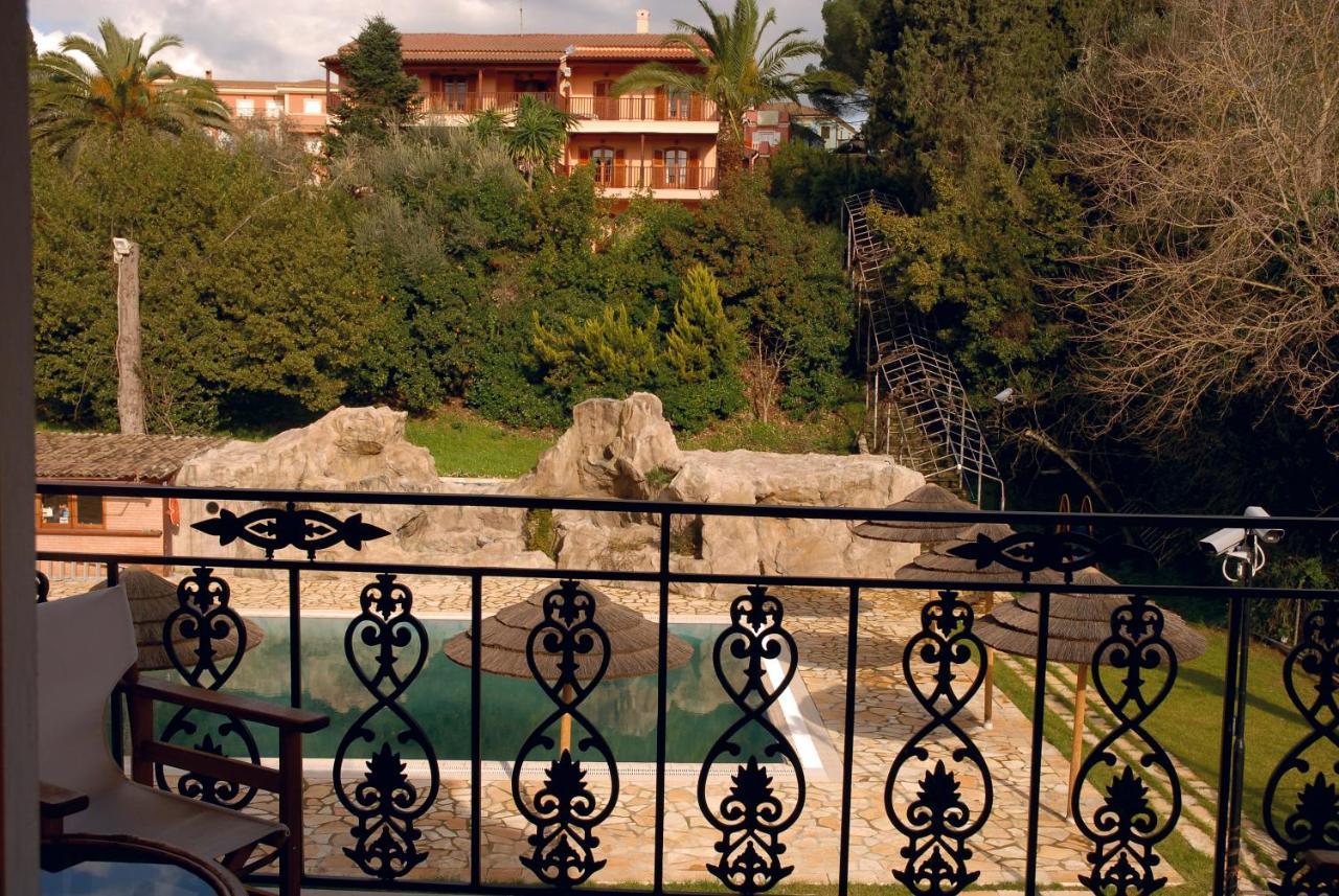 Corfu Club Apartments 古维亚 外观 照片